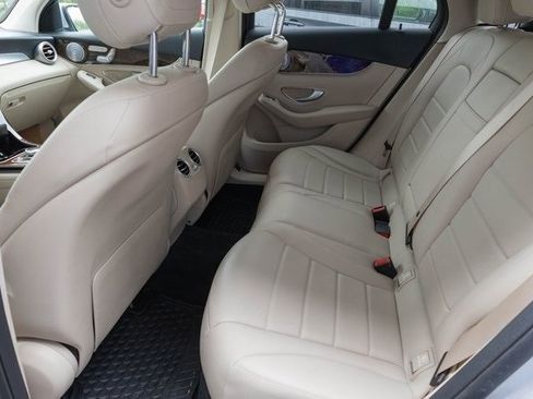 Used 2019 Mercedes-Benz GLC 300 4MATIC Coupe image 17