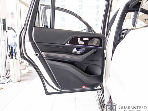 Used 2022 Mercedes-Benz GLS 580 4MATIC image 36