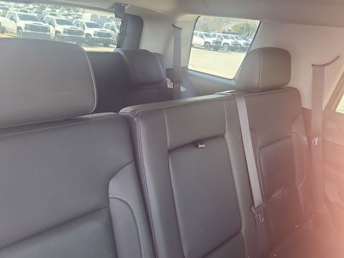 Used 2018 GMC Yukon SLT w/ Open Road Package image 12