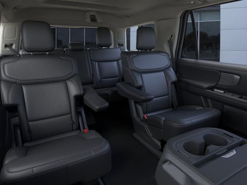 New 2026 Ford Expedition Platinum AWD/4WD image 11