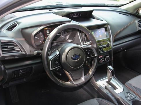 Used 2020 Subaru Crosstrek 2.0i Premium AWD/4WD image 19