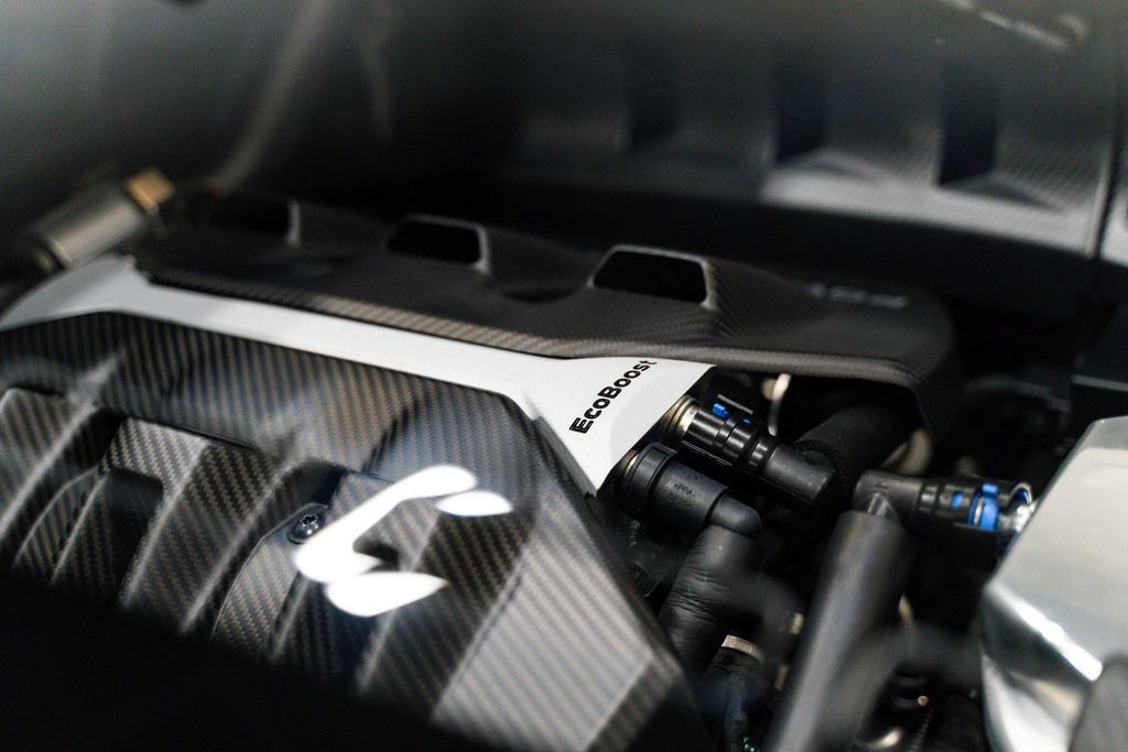 Used 2020 Ford GT Carbon Series RWD image 10