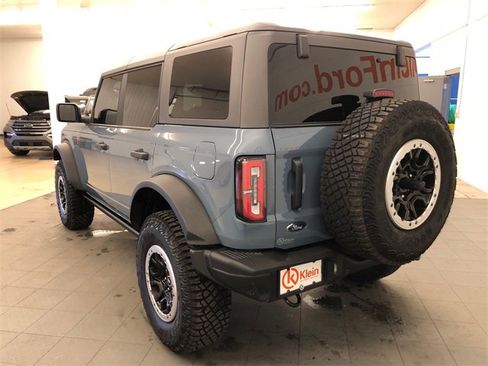 Used 2023 Ford Bronco Badlands image 6