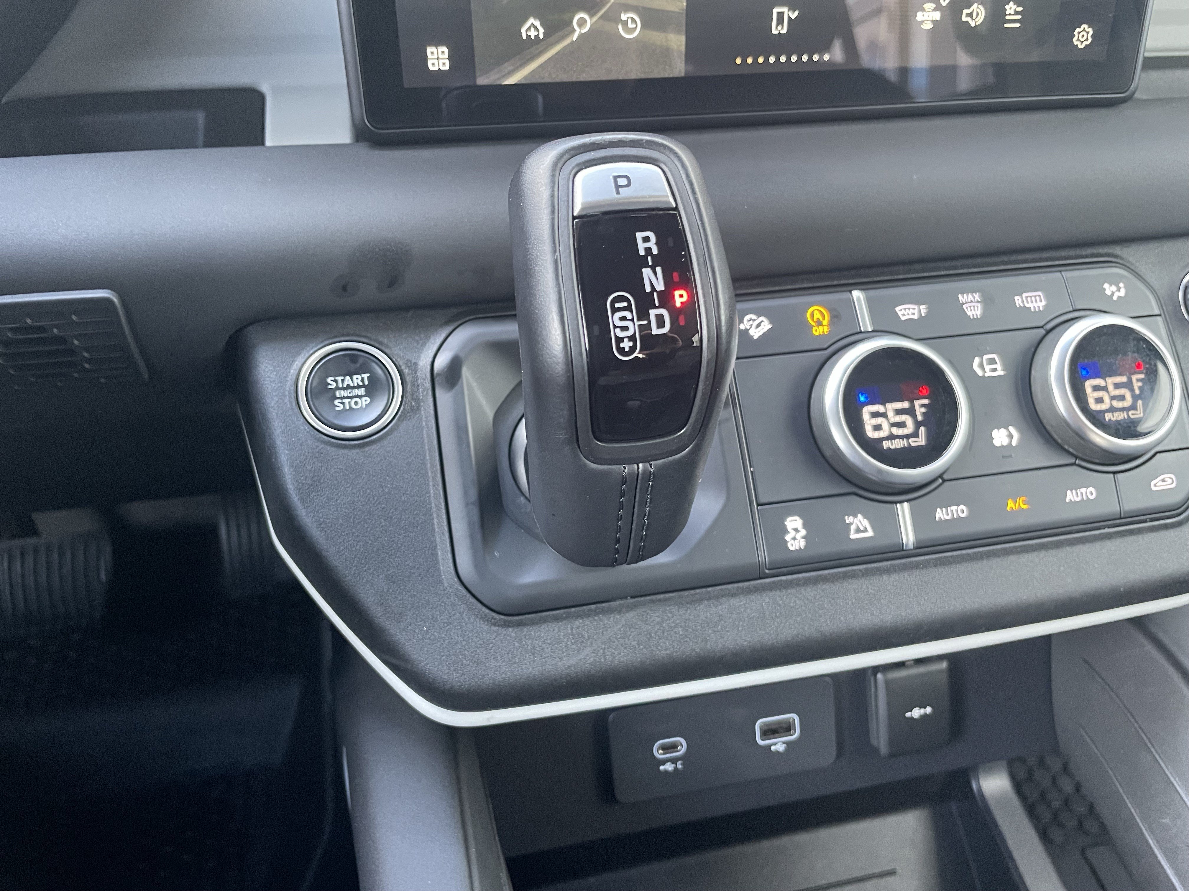 Used 2024 Land Rover Defender 110 S AWD/4WD image 20