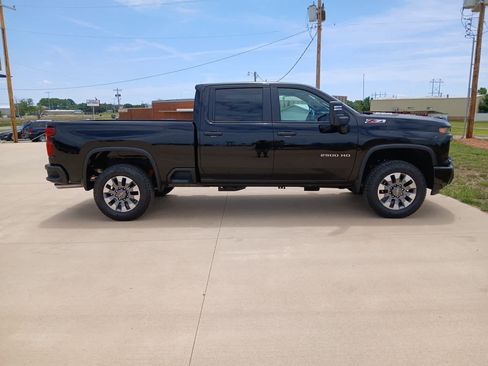 New 2026 Chevrolet Silverado 2500 Custom w/ Custom Value Package AWD/4WD image 18