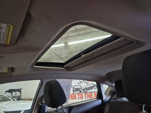 Used 2018 Ford Fiesta SE FWD image 17