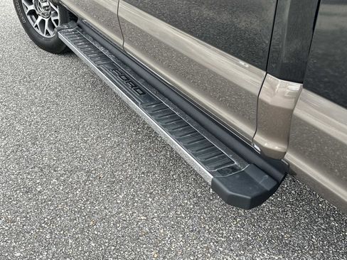 Certified 2022 Ford F250 Lariat w/ Lariat Ultimate Package image 9