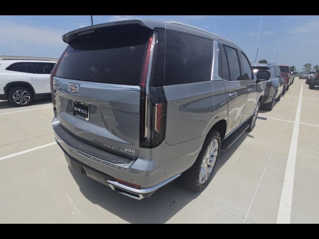 Used 2023 Cadillac Escalade Premium Luxury RWD image 5