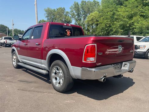 Used 2015 RAM 1500 Laramie w/ Convenience Group AWD/4WD image 3