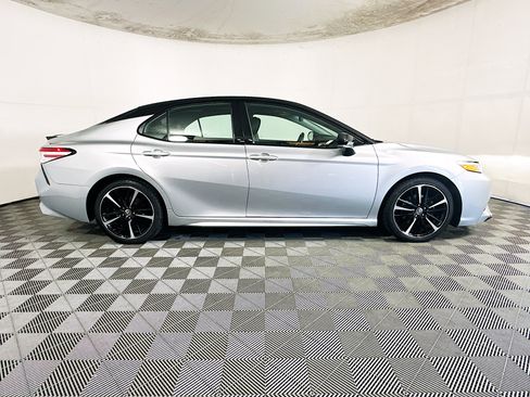 Used 2020 Toyota Camry XSE FWD image 2