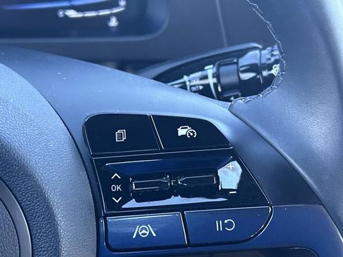 Certified 2025 Hyundai Elantra Sport image 27