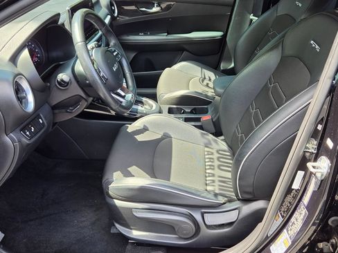 Used 2022 Kia Forte GT-Line w/ GT-Line Technology Package FWD image 11