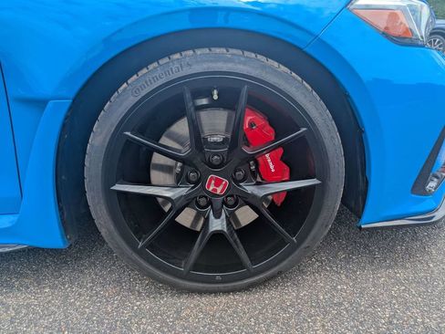 Used 2023 Honda Civic Type R image 11