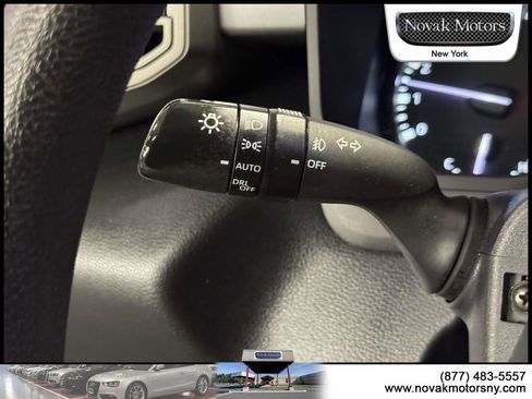 Used 2023 Toyota Tundra SR5 w/ SR5 Convenience Package AWD/4WD image 18