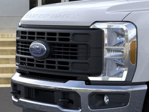 New 2026 Ford F250 XL image 17