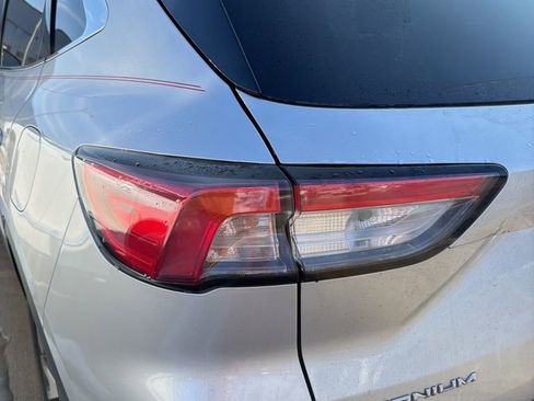 Used 2020 Ford Escape Titanium image 18