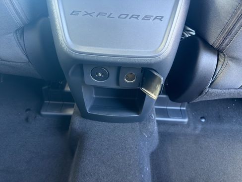 New 2026 Ford Explorer Active RWD image 17