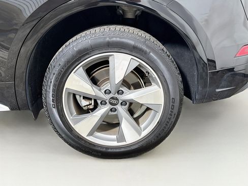 Used 2023 Audi Q5 2.0T Premium Plus w/ Premium Plus Package AWD/4WD image 29