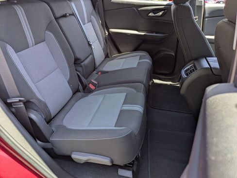 Used 2025 Chevrolet Blazer LT AWD/4WD image 28