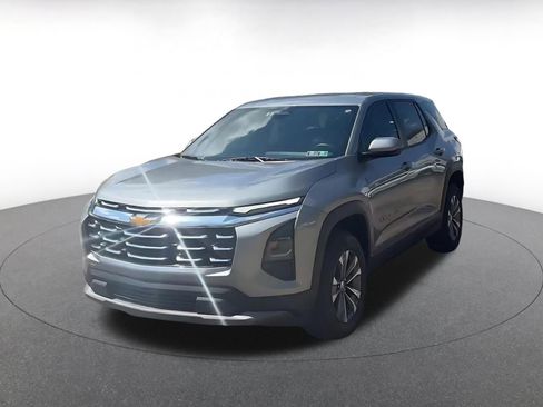 Used 2025 Chevrolet Equinox LT FWD image 7