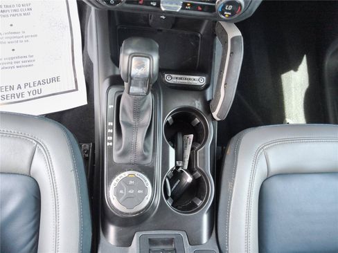 Certified 2023 Ford Bronco Outer Banks AWD/4WD image 21