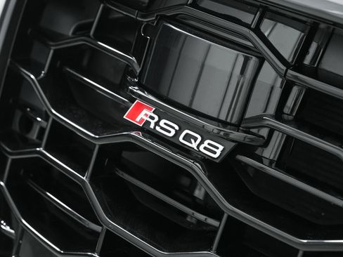 Used 2024 Audi RS Q8 AWD/4WD image 44