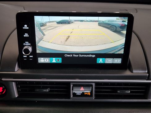 Used 2025 Honda Pilot Elite image 19