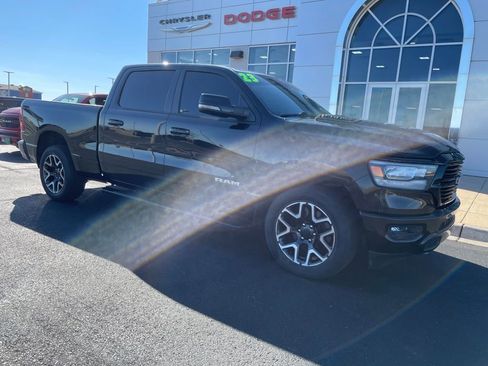 Used 2023 RAM 1500 Laramie AWD/4WD image 7