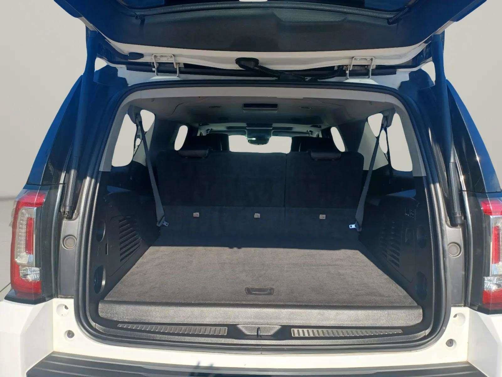 Used 2018 GMC Yukon XL SLT w/ Open Road Package AWD/4WD image 15