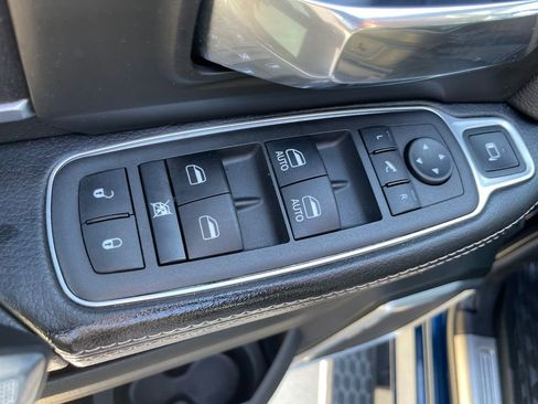 Used 2022 RAM 3500 Laramie image 10