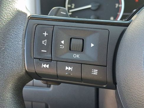 Certified 2023 Nissan Rogue SV image 20