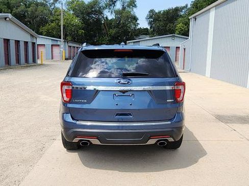 Used 2018 Ford Explorer Limited w/ Equipment Group 301A AWD/4WD image 10