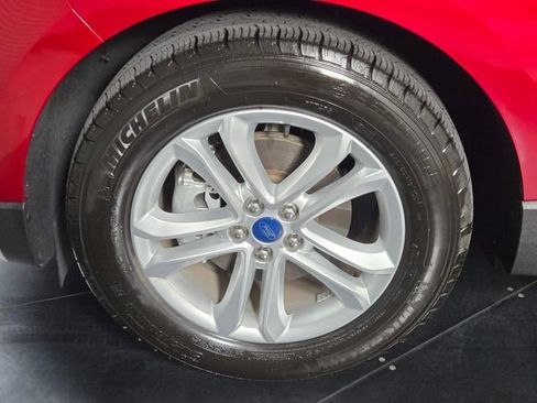 Used 2019 Ford Edge SEL w/ Equipment Group 201A FWD image 12