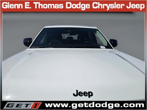 Certified 2023 Jeep Grand Cherokee Limited w/ Luxury Tech Group II AWD/4WD image 5