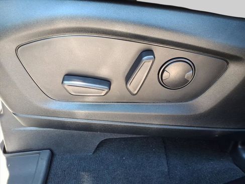 Used 2022 Ford Explorer Timberline image 12