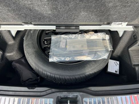 Used 2022 Mercedes-Benz GLS 450 4MATIC image 23