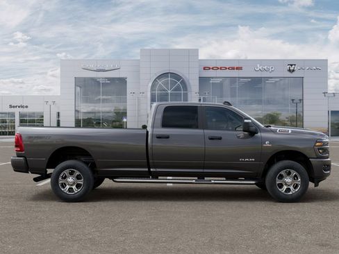 New 2026 RAM 2500 Big Horn AWD/4WD image 22
