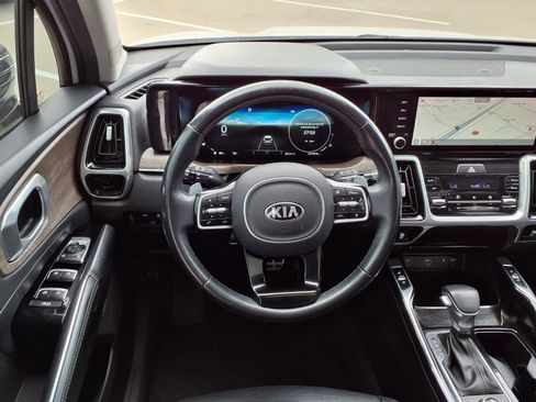 Used 2021 Kia Sorento SX Prestige AWD/4WD image 16