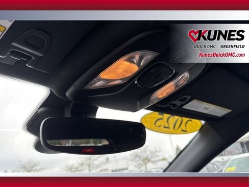 Used 2025 Jeep Compass Trailhawk AWD/4WD image 31