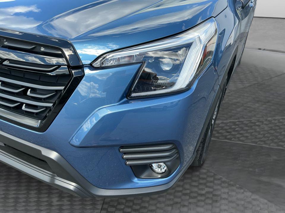 Used 2024 Subaru Forester Limited AWD/4WD image 30