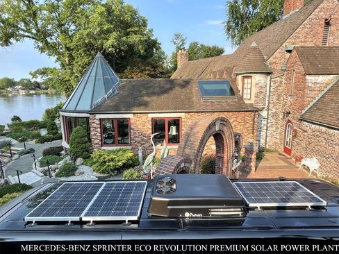 Used 2022 Mercedes-Benz Sprinter 3500 image 26