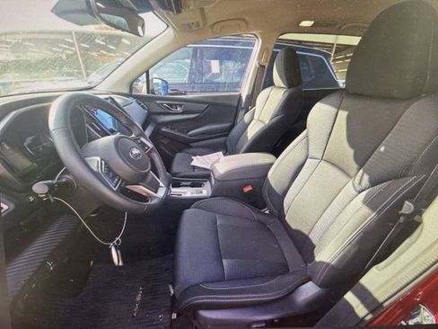 Used 2025 Subaru Ascent Premium AWD/4WD image 4