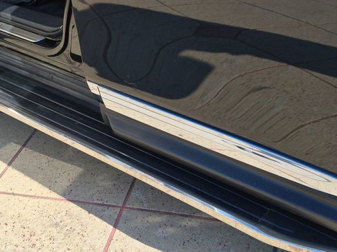 Used 2017 Nissan Pathfinder Platinum image 10