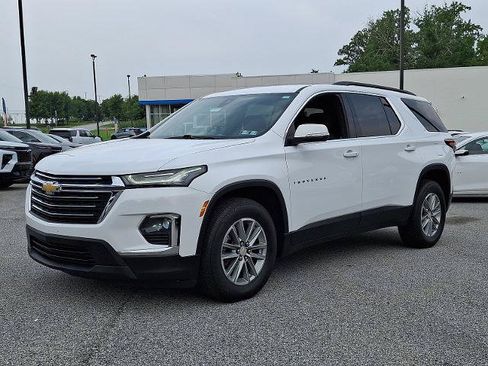 Certified 2023 Chevrolet Traverse LT AWD/4WD image 3