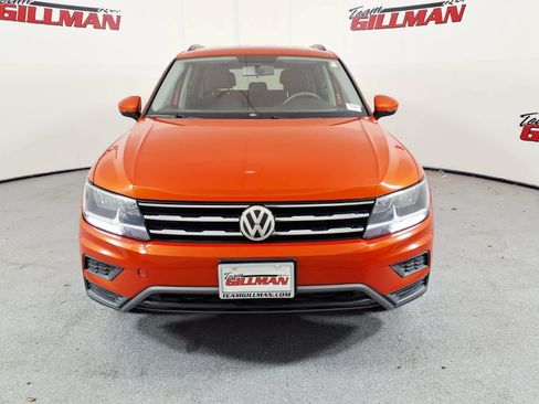 Used 2019 Volkswagen Tiguan S w/ Driver Assistance Package FWD image 2