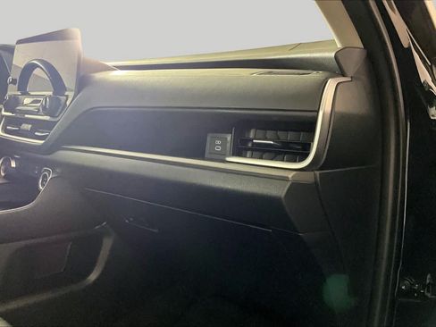 Used 2025 Toyota Grand Highlander FWD image 17