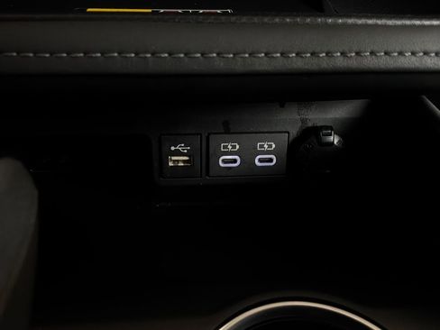 Used 2025 Toyota Highlander XSE AWD/4WD image 28
