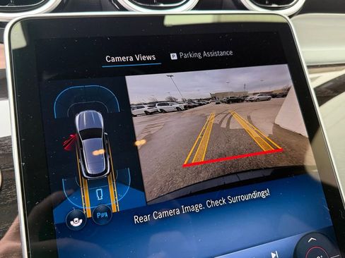 Used 2026 Mercedes-Benz GLC 300 4MATIC image 25