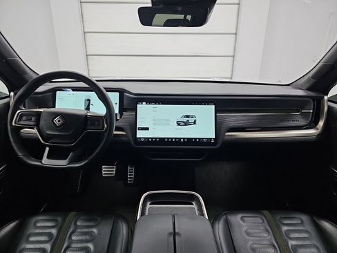 Used 2024 Rivian R1S Adventure image 27