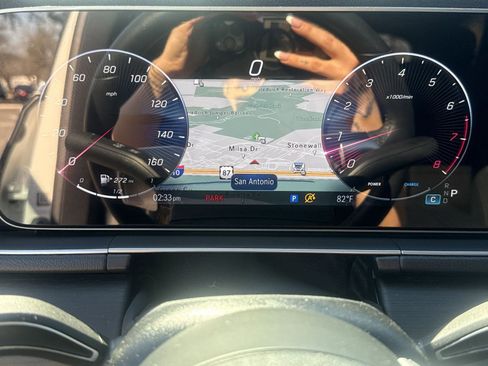 Used 2024 Mercedes-Benz GLE 350 4MATIC image 10